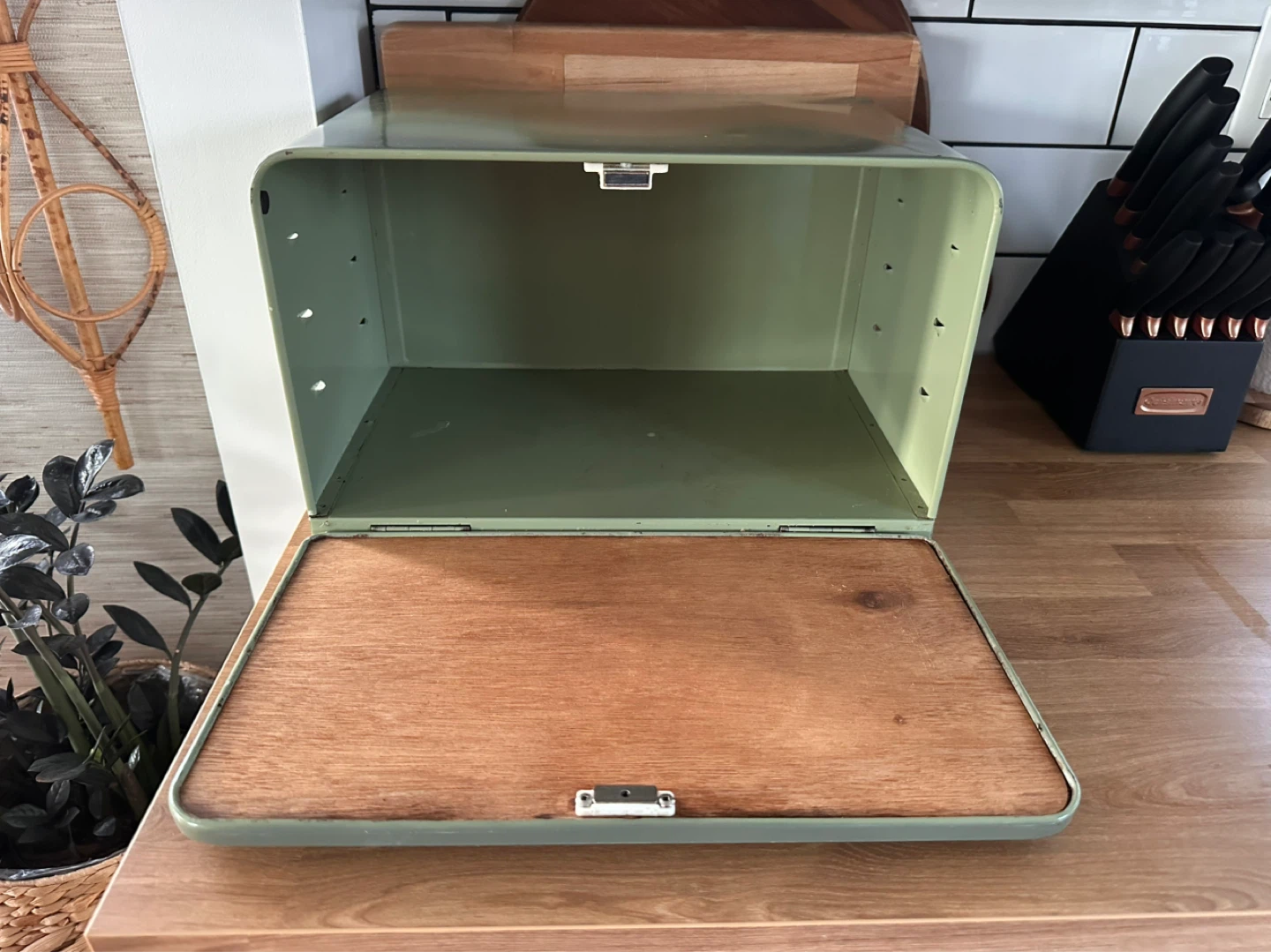 Vintage Bread Box - photo 2