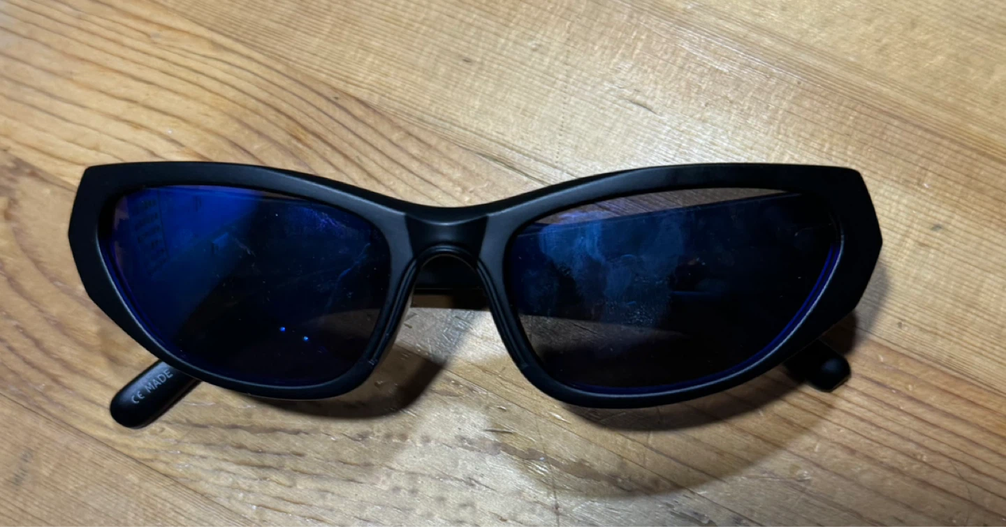 Sunglass