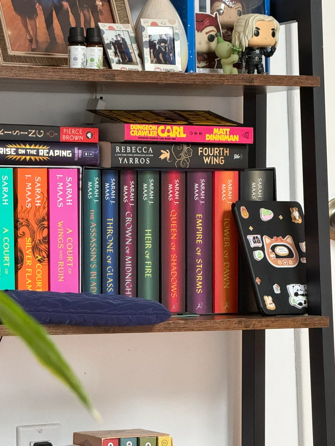Sarah J. Maas Throne of Glass Complete Collection Box Set - photo 2
