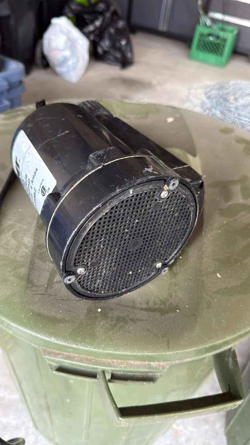 Simmer 2305 Submersible Utility Pump 1/6 HP - photo 3