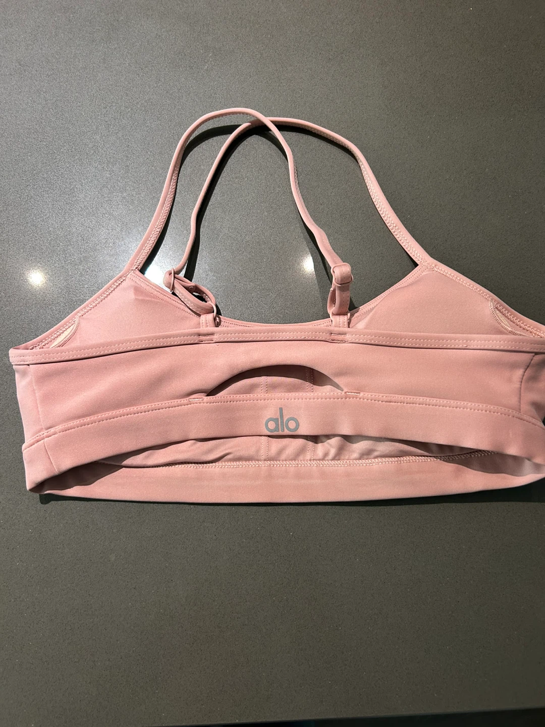 Alo Yoga Sports Bra - Pink