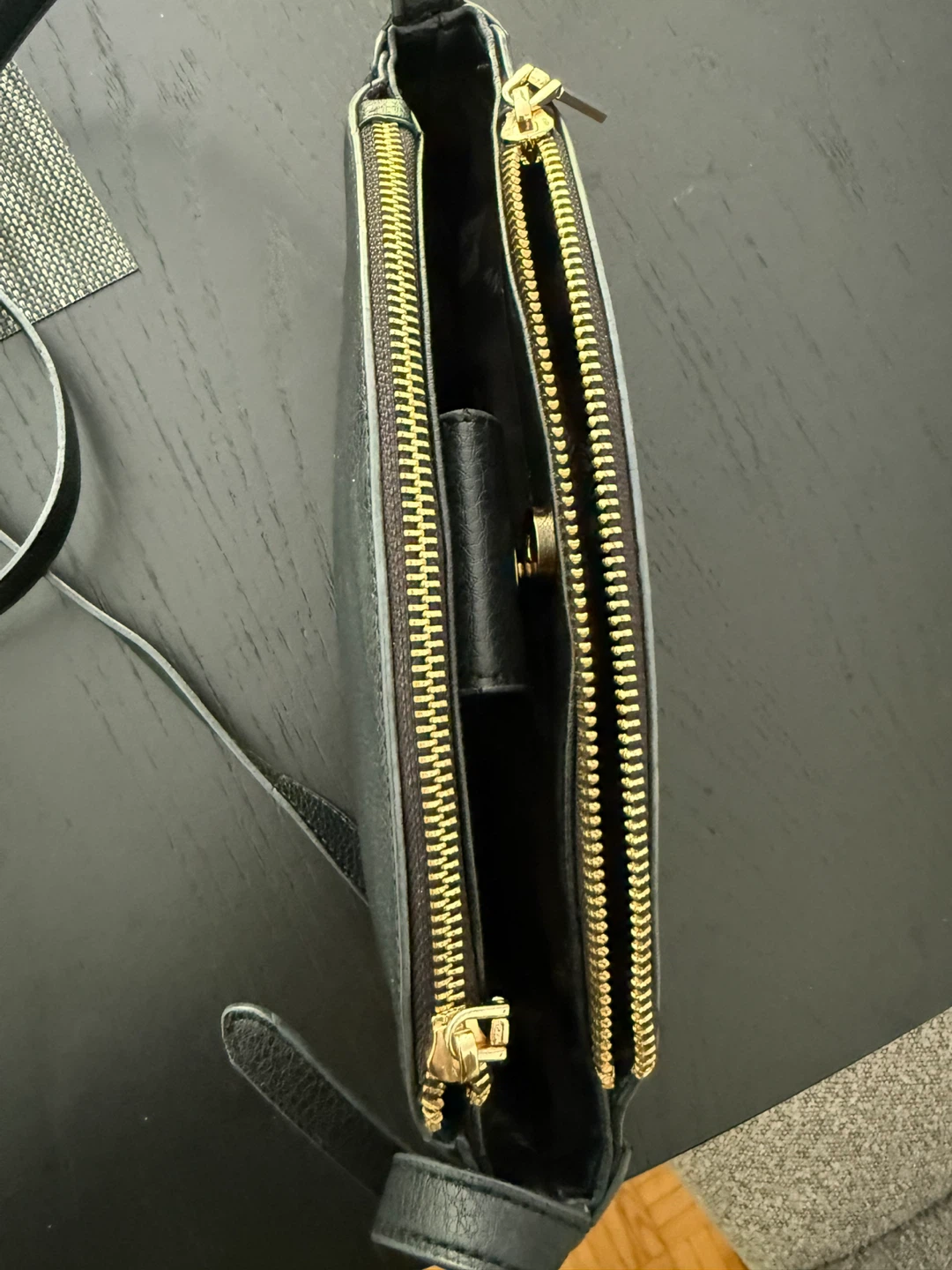 Anne Klein Black Leather Crossbody Bag - photo 2