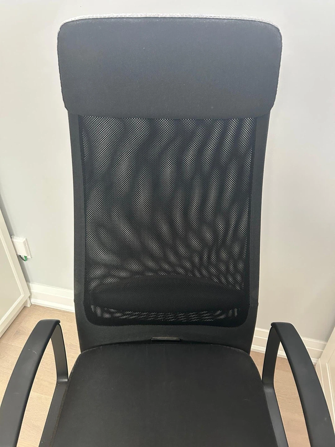 Black Mesh Office Chair - photo 4