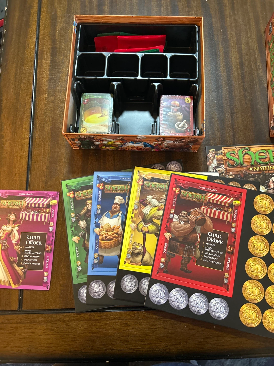 Sheriff of Nottingham Board Game - photo 3
