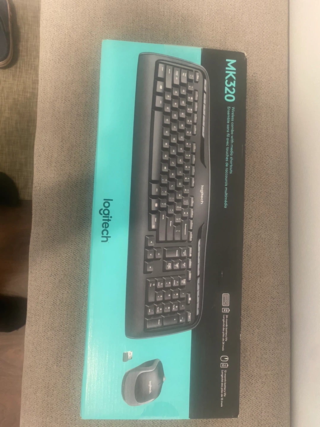 Logitech MK320 Wireless Keyboard and Mouse Combo