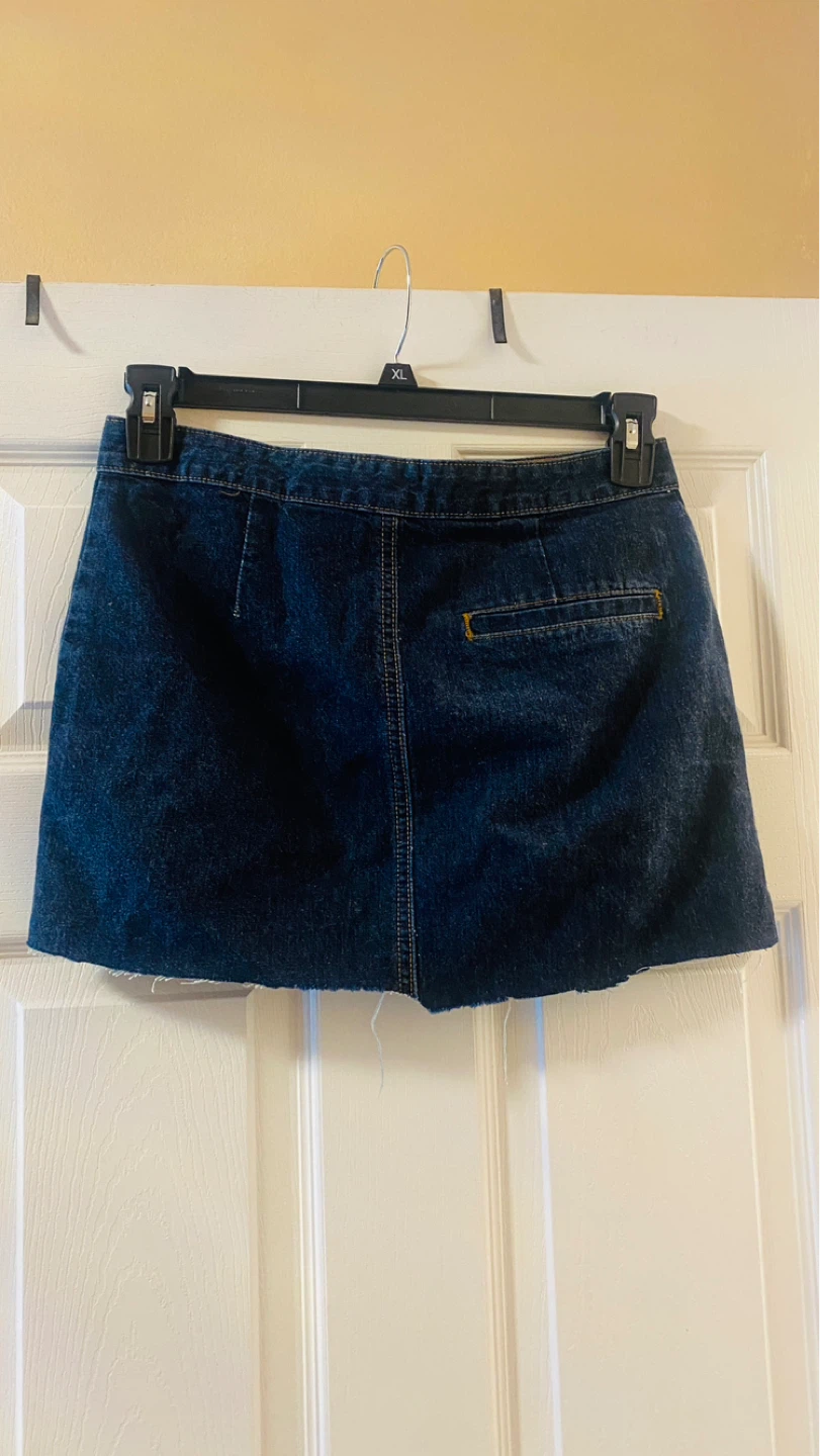 Uneven hem skirt size 6 gap - photo 3