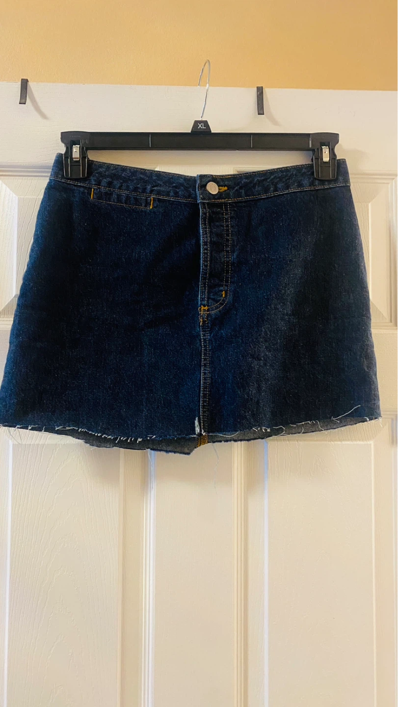 Uneven hem skirt size 6 gap - photo 5