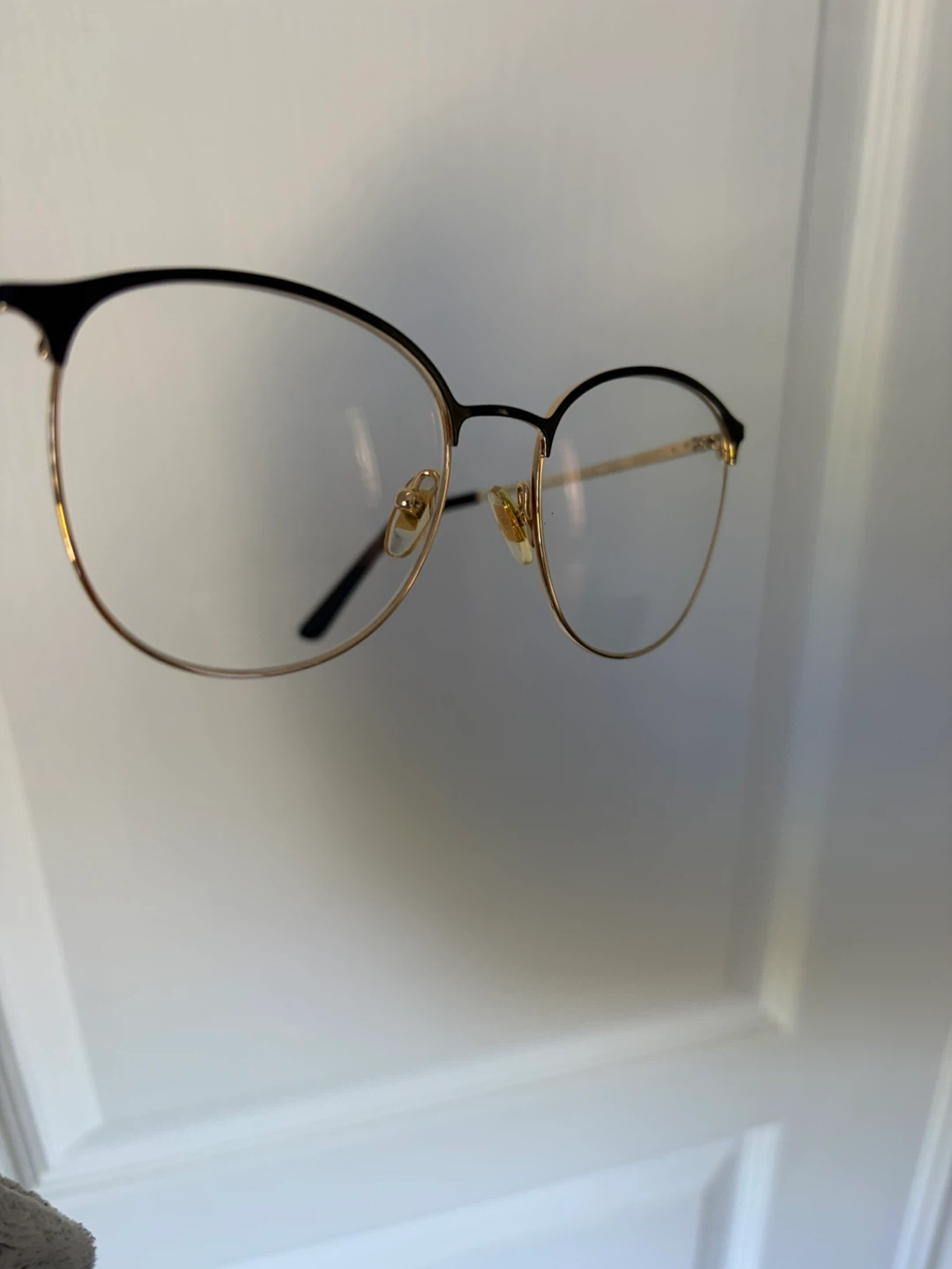 Women's Eyeglasses - Black and Gold Metal Frame - photo 4