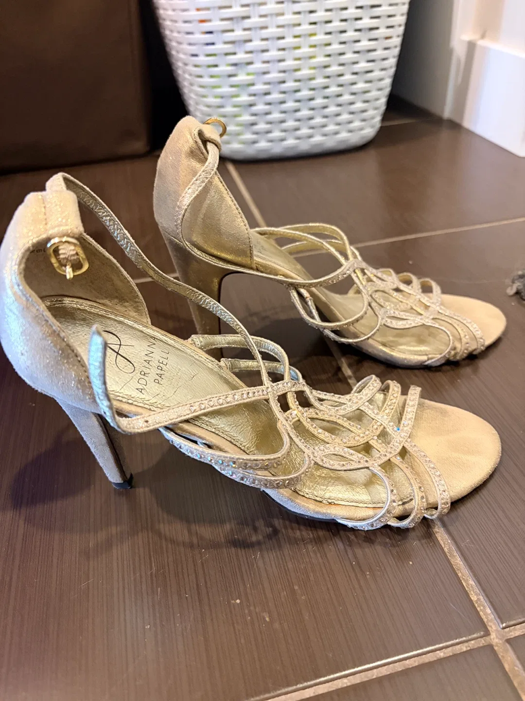 Adrianna Papell Women's Gold Heels Size 8M