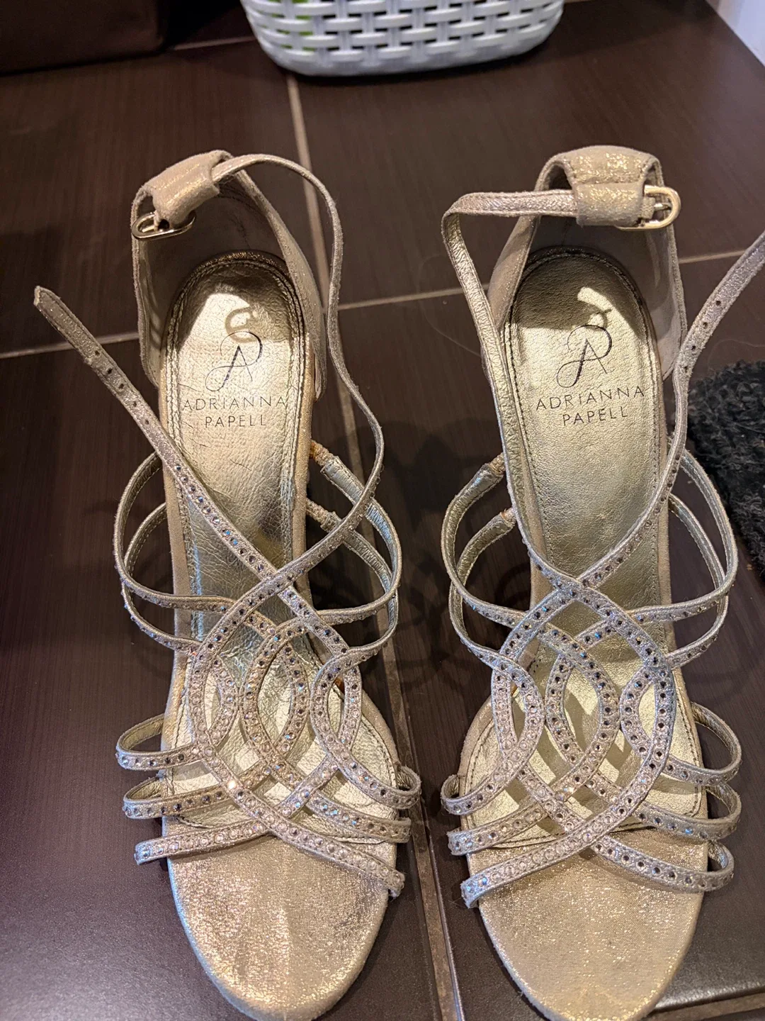 Adrianna Papell Women's Gold Heels Size 8M - photo 3