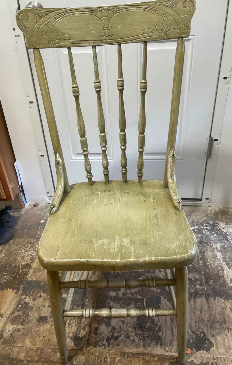 Vintage Farmhouse Style Wooden Chair - Distressed Green