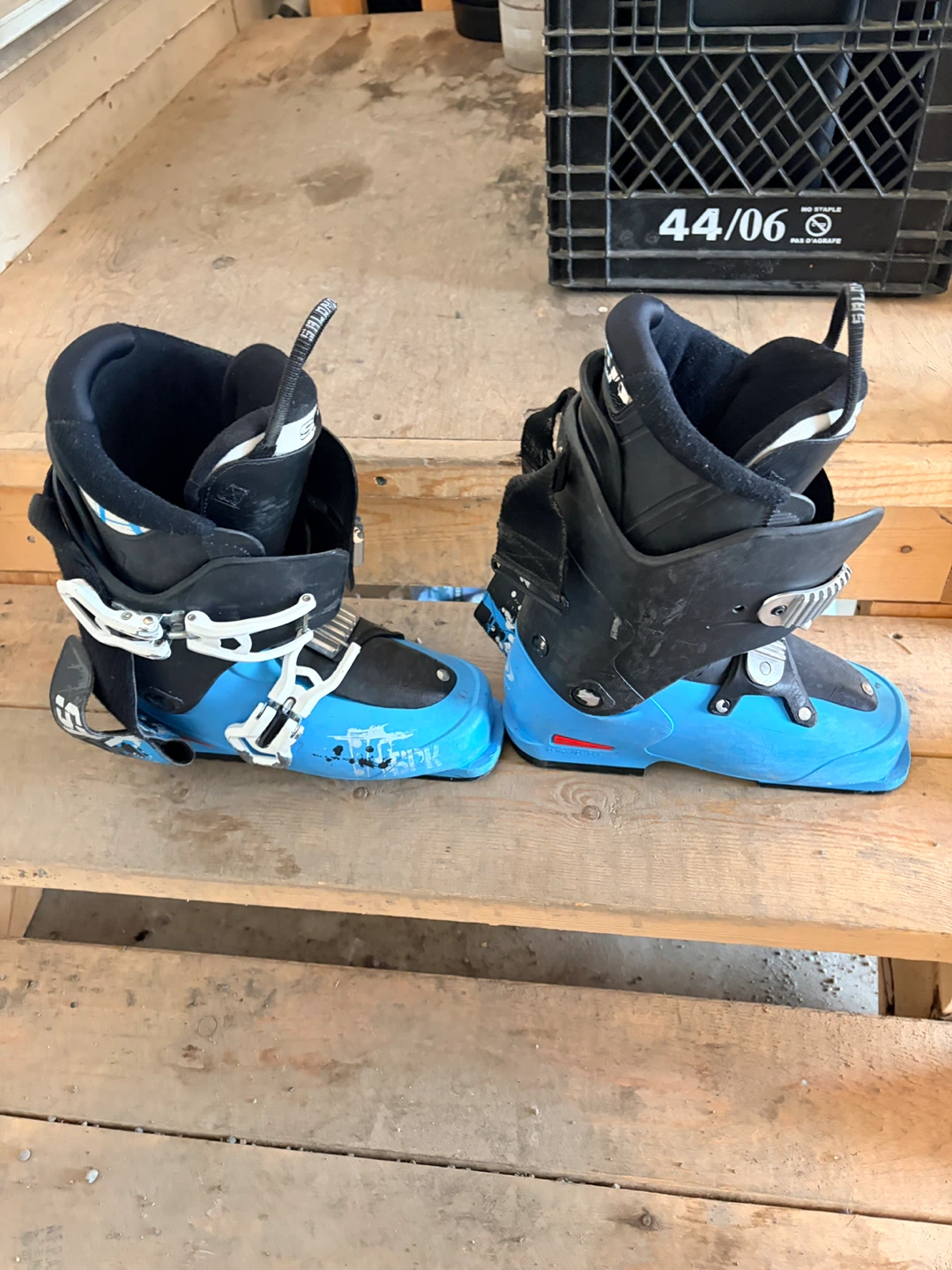 Salomon Ski Boots Size 24-24.5 - photo 3