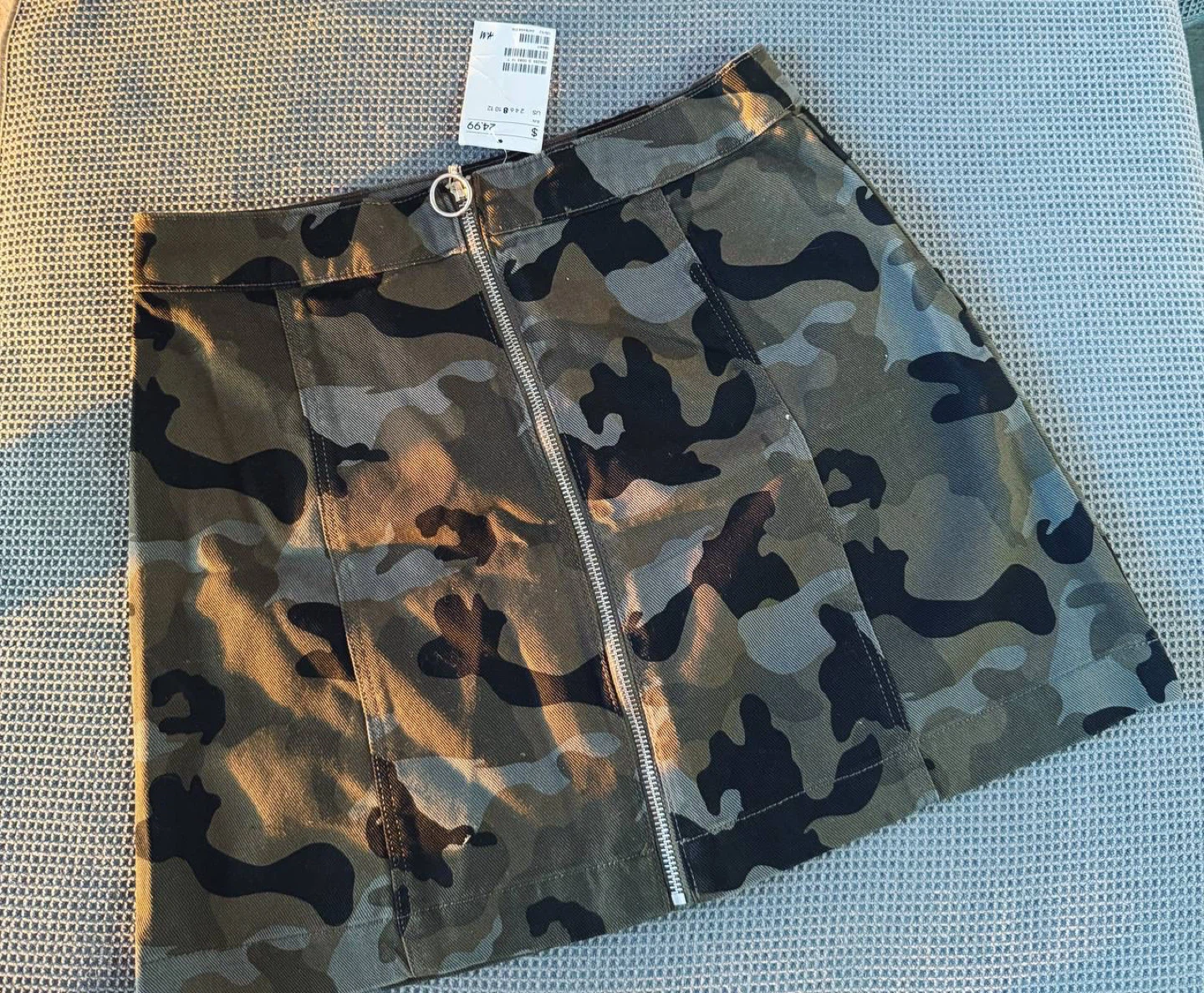 H&M Khaki Military Denim Skirt – Size 8 (M)