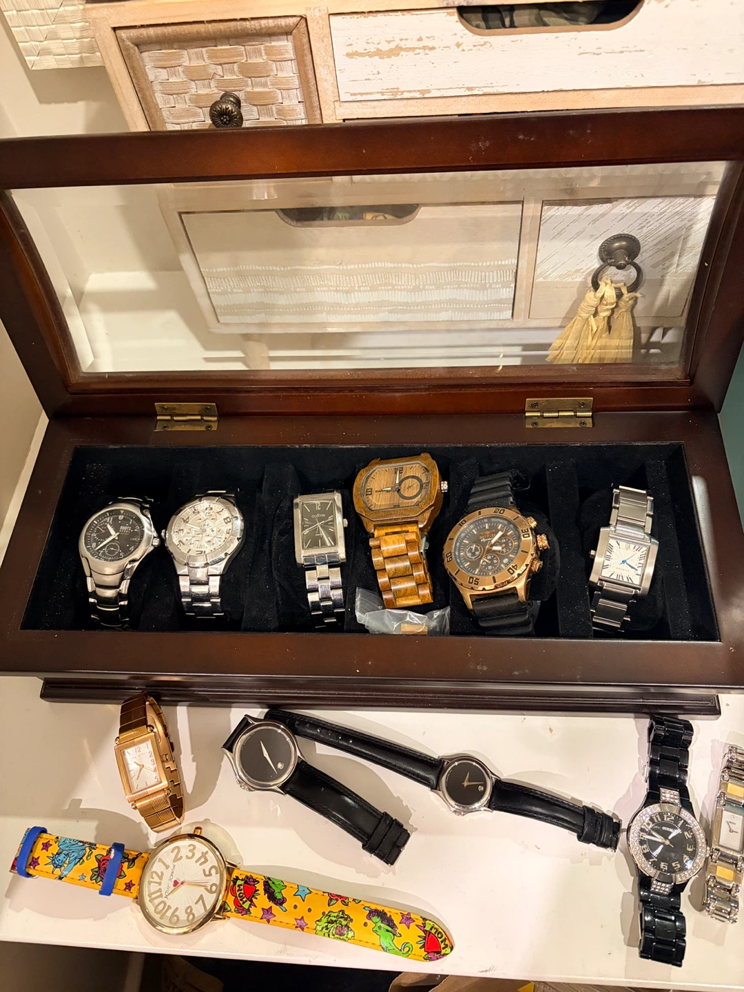 Collection of 10 Men's and Women's Watches