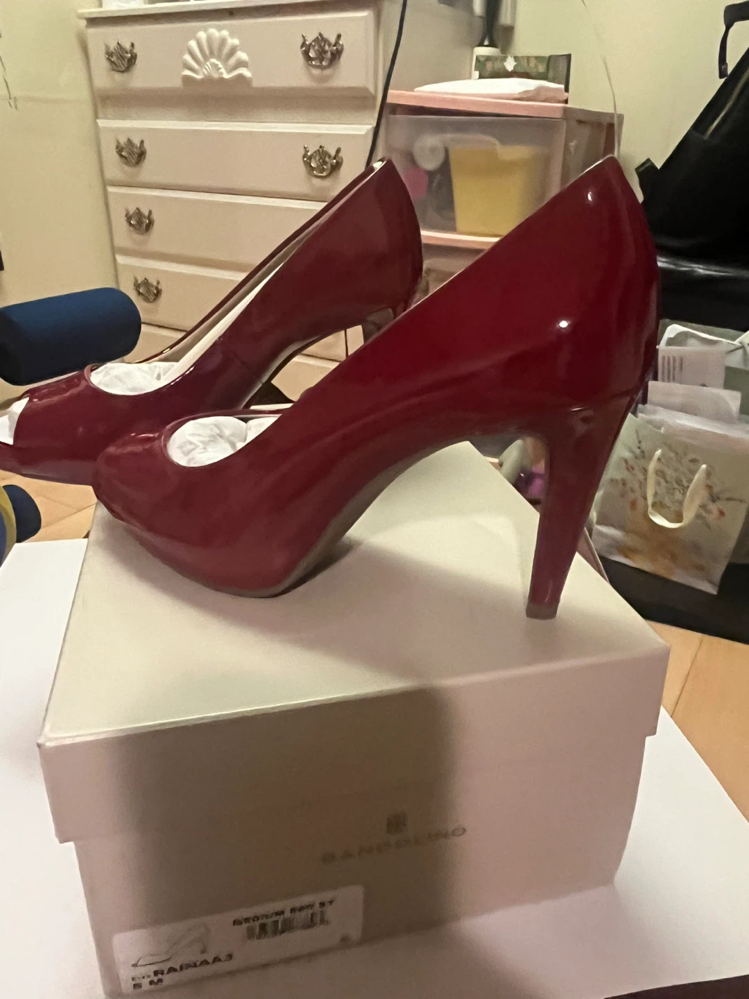 Bandolino Women's Red Peep-Toe Heels Size 5M - photo 5