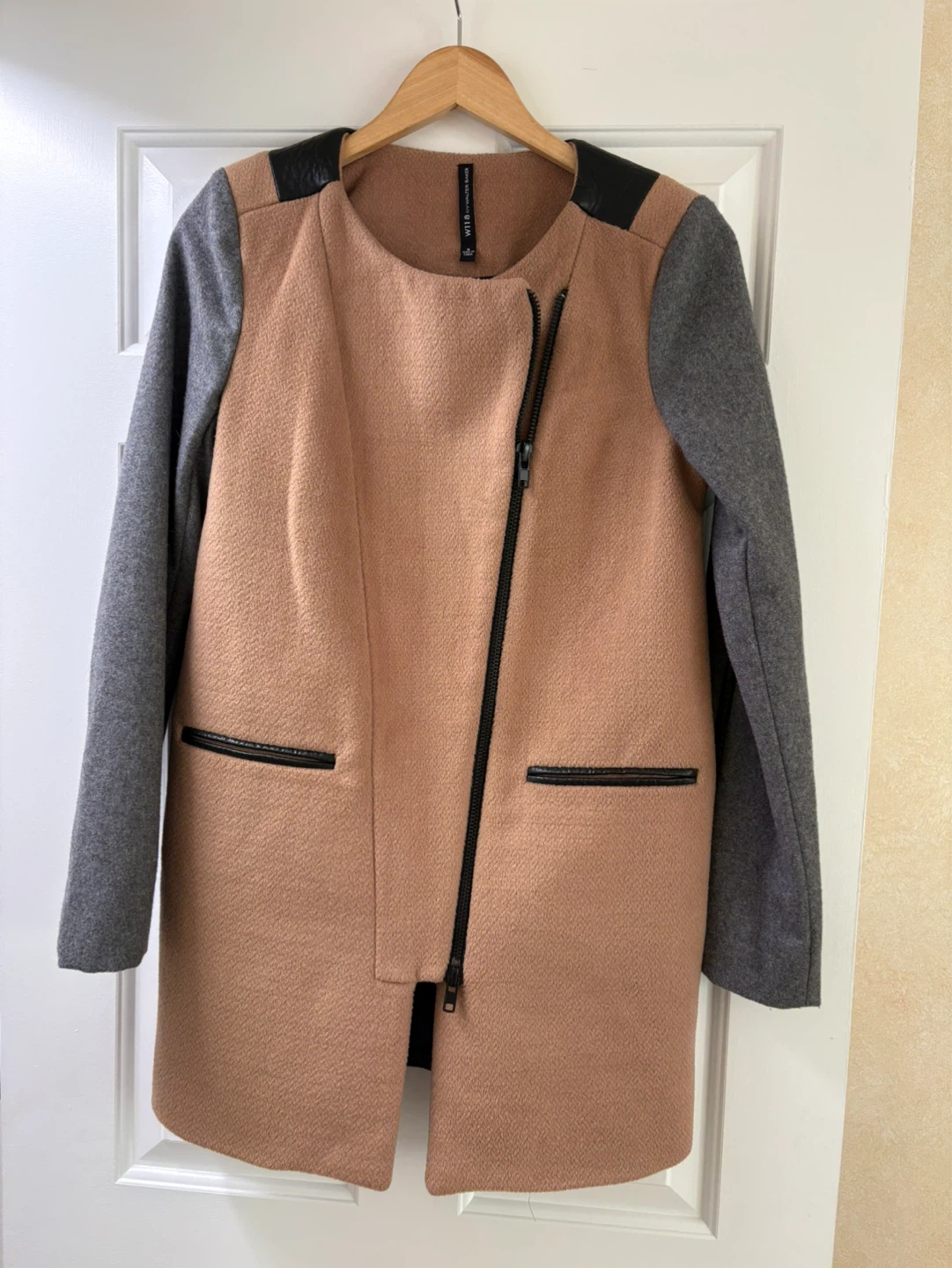 WT18 by Walter Baker Wool Blend Colorblock Coat Size XS - photo 2