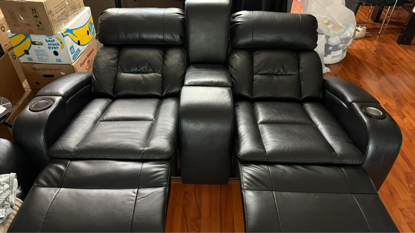 Black Leather Dual Recliner Loveseat with Cup Holders - photo 2