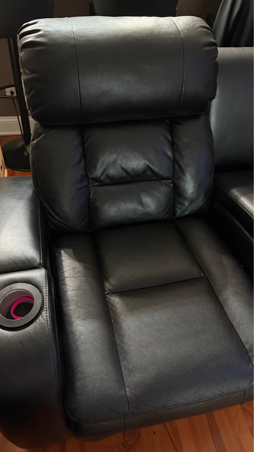 Black Leather Dual Recliner Loveseat with Cup Holders - photo 3