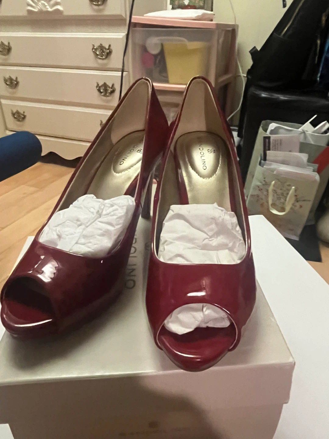 Bandolino Women's Peep Toe Heels Size 5.5 M - photo 4
