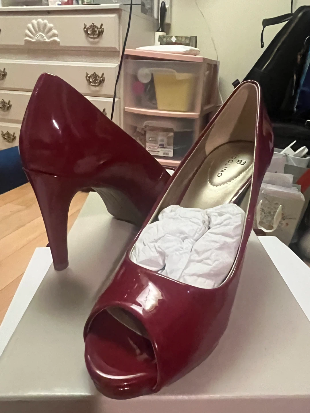 Bandolino Women's Peep Toe Heels Size 5.5 M - photo 2