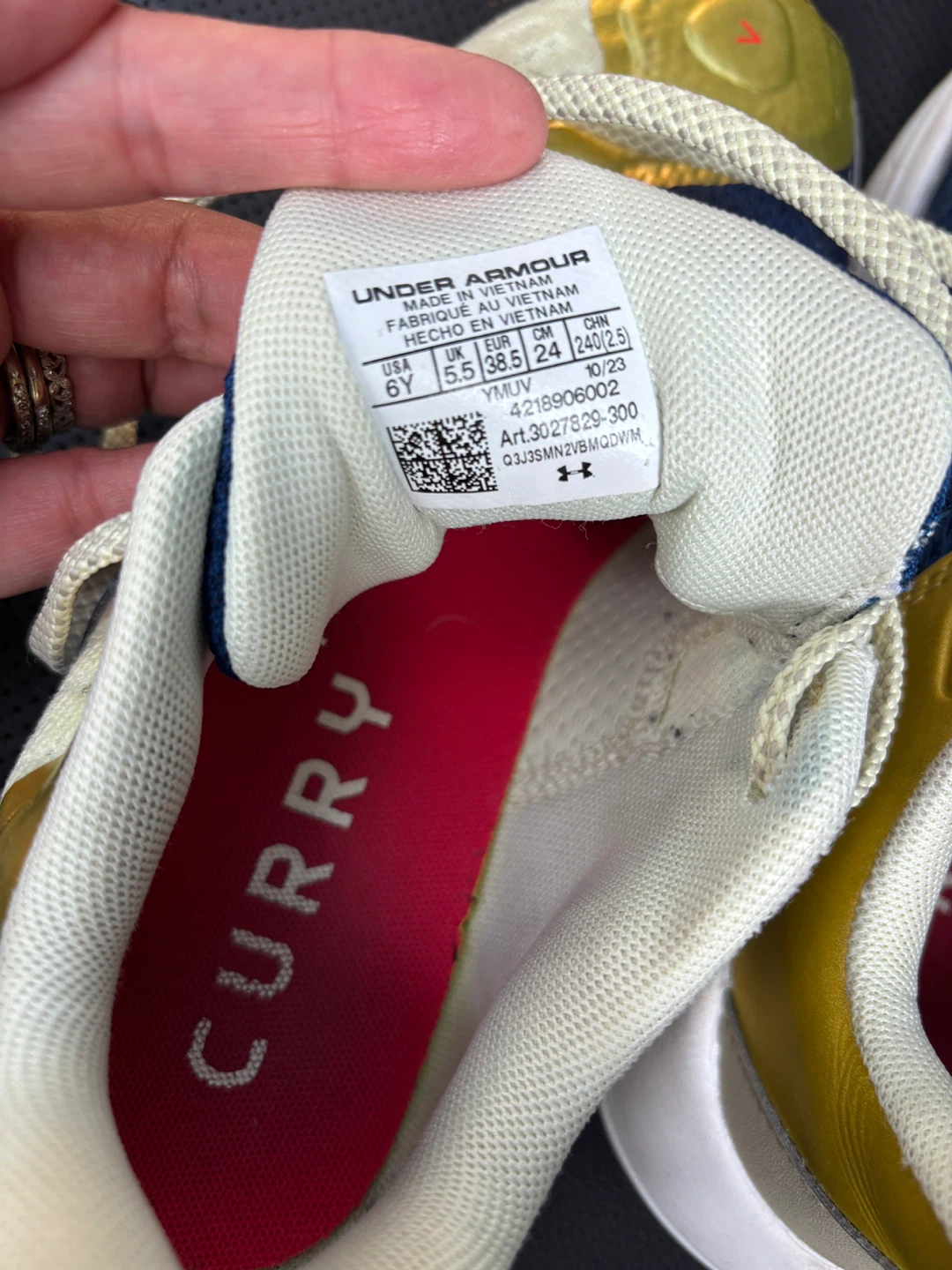 Under Armour Curry 11 CM Boys Grade School Shoes Size 6Y