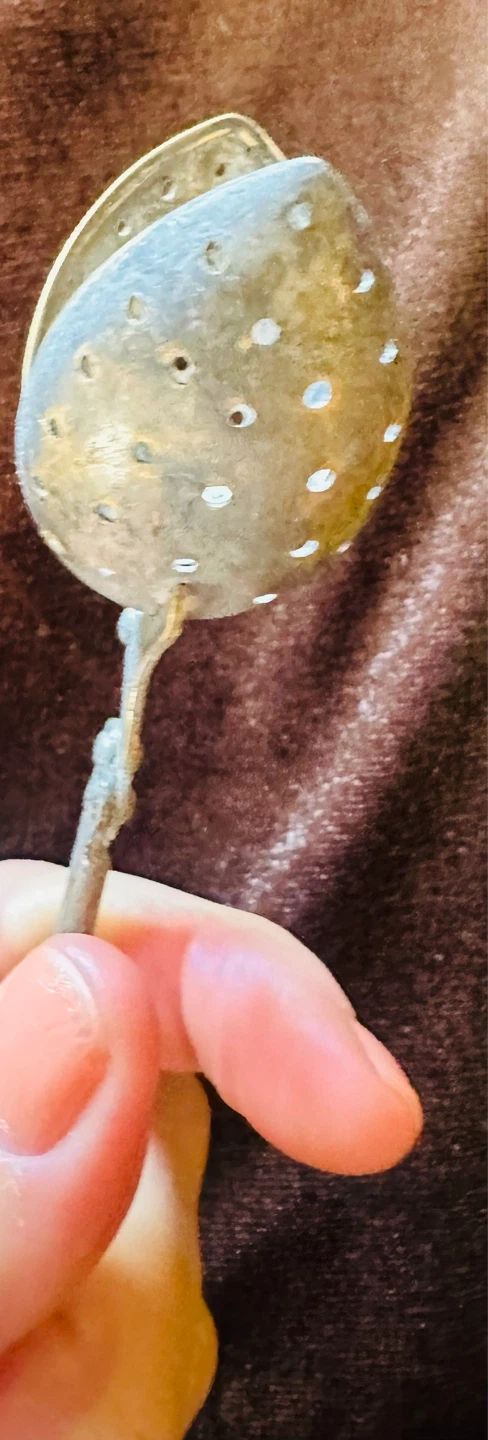 Vintage Metal Tea Infuser Strainer - photo 2