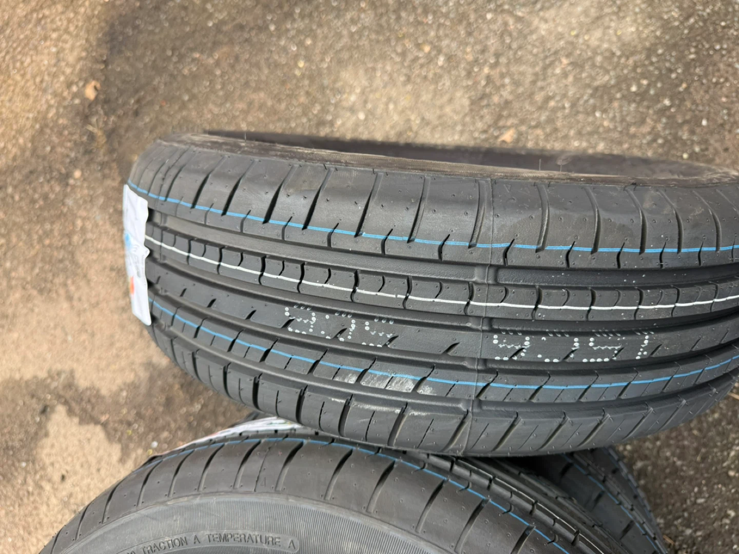 185/65R14 New All Season Tires - photo 4