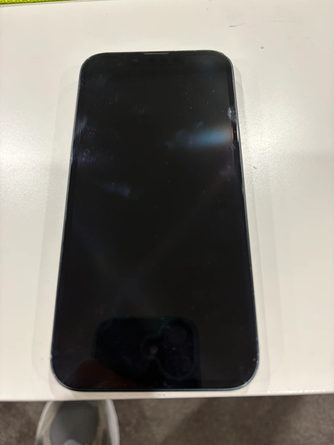 iPhone 13 128GB Midnight Unlocked - 79% Battery - photo 2