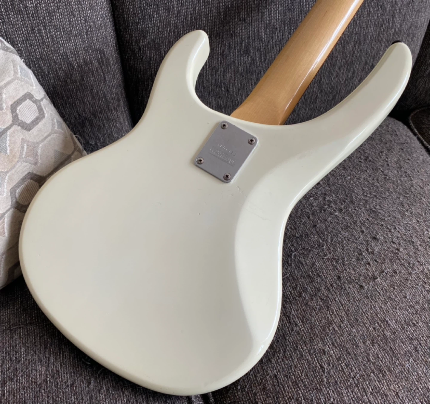 1985 Washburn Force 4 M.I.J in Vintage White - photo 5