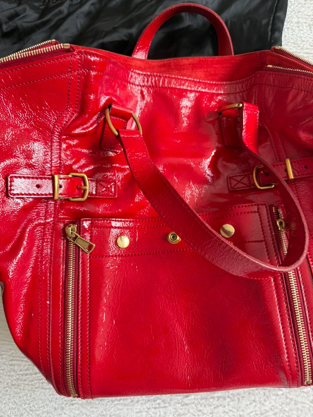 Yves Saint Laurent Red Patent Leather Muse Two Handbag - photo 5