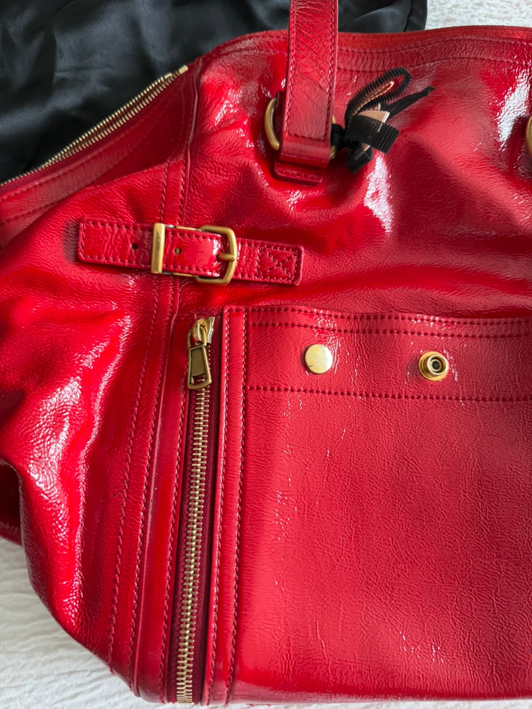 Yves Saint Laurent Red Patent Leather Muse Two Handbag - photo 3