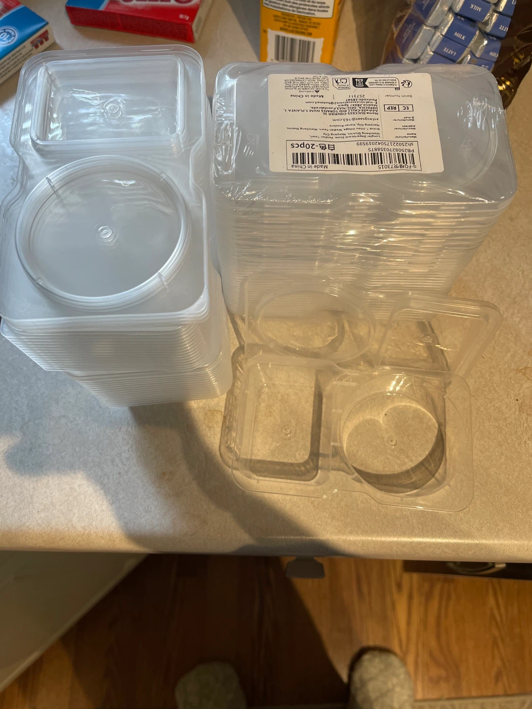20 Clear Plastic Takeout Containers with Lids
