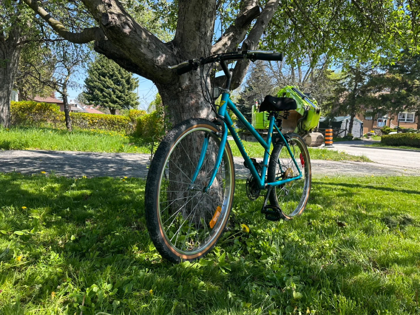 Vintage Teal Mountain Bike - photo 2