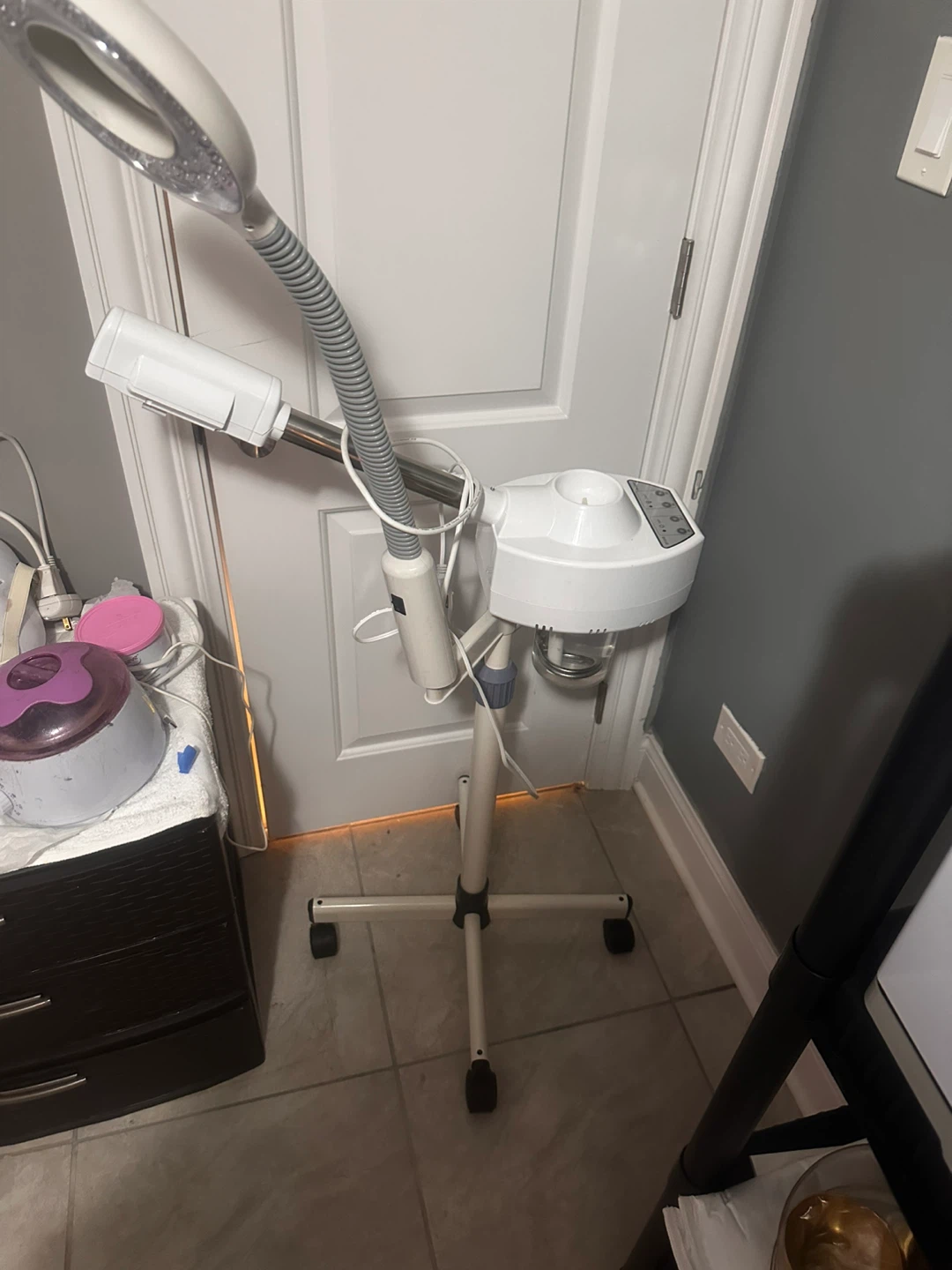 Facial Steamer with Magnifying Lamp - photo 2