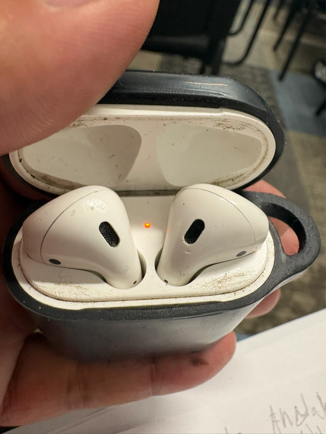 Apple AirPods Pro (1st Gen) with Charging  Case - photo 2