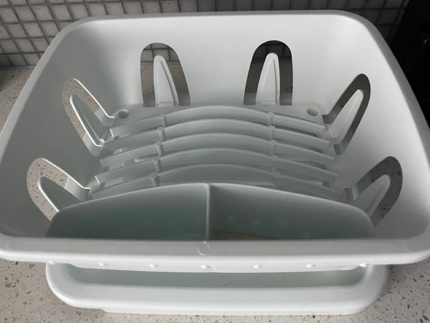 White Plastic Dish Drying Rack