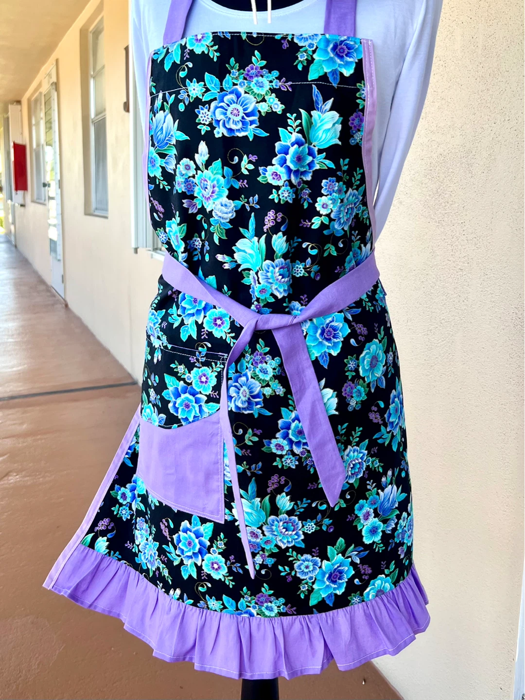 Floral Print Apron with Pockets and Ruffles - photo 2