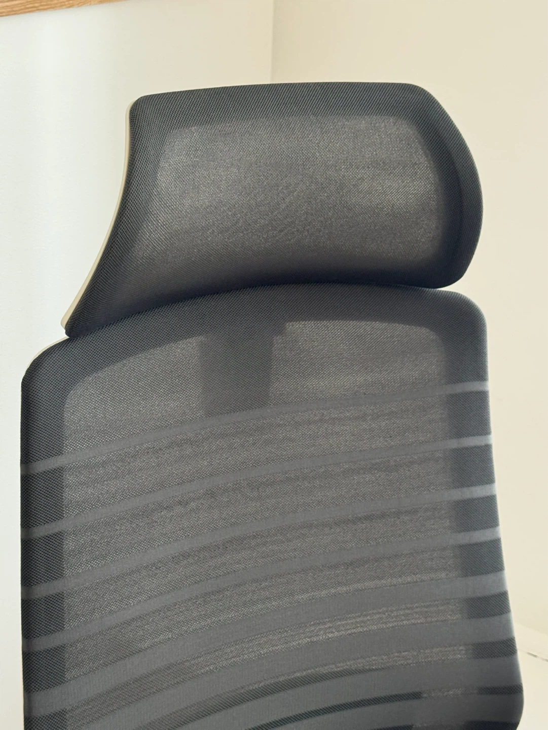 Branch Ergonomic Chair with Headrest - Graphite & White - photo 2