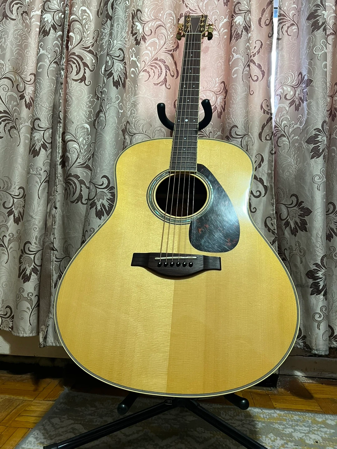Yamaha Electric Acoustic Guitar LL6  with Gig Bag - photo 3