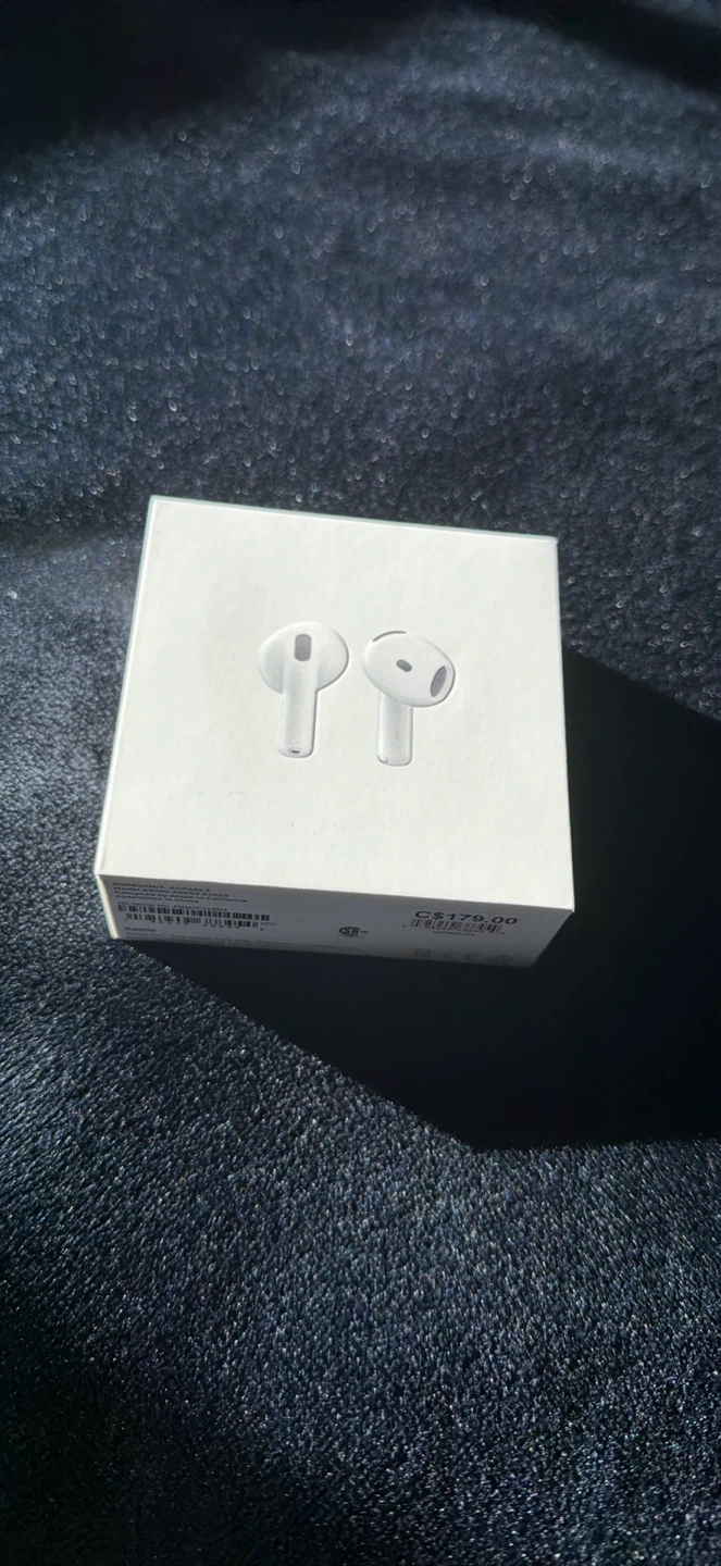 Apple AirPods 4