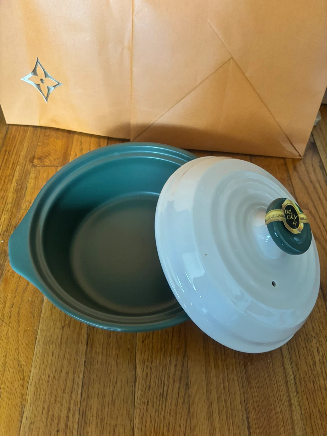 Adora Heat Resistant Pot - photo 5