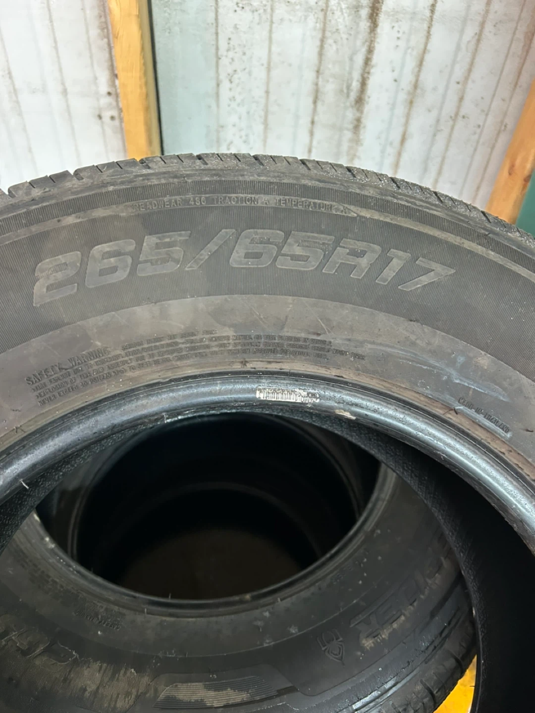 Landspider  265/65R17 Tires