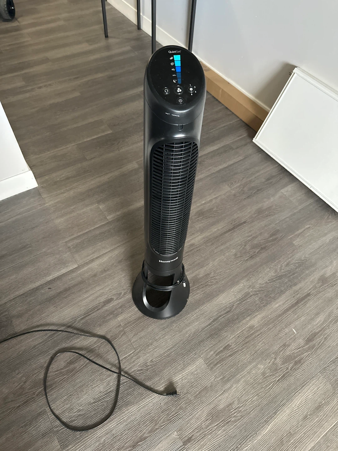 Two Tower fans - photo 4