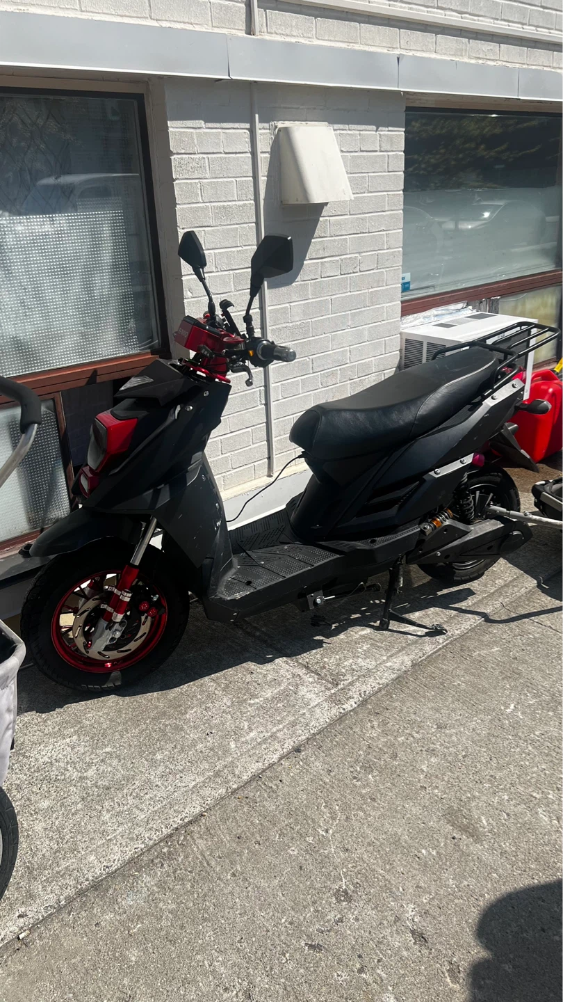 Emmo Koogo Electric Scooter only 500km