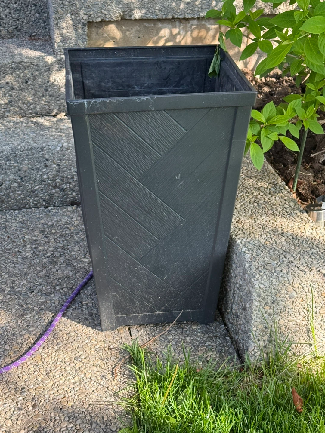 Tall Black Plastic Planter Pot