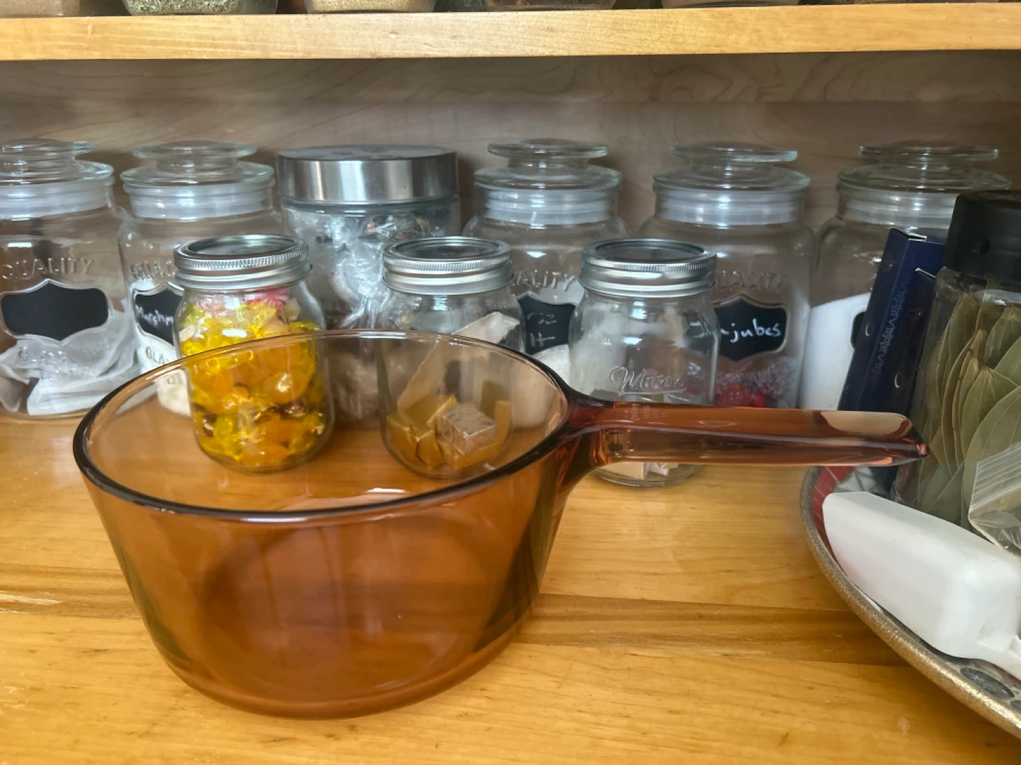 1.5 Litre Amber Glass Pot