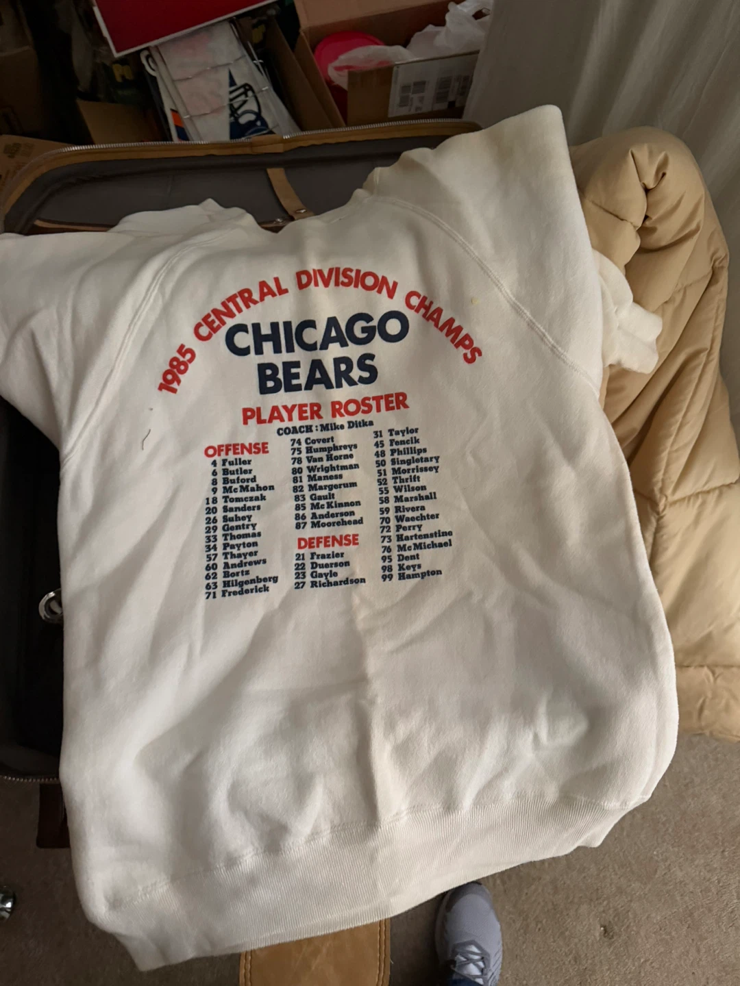 1985 Chicago Bears Super Bowl Bound Player Roster Sweatshirt - photo 4