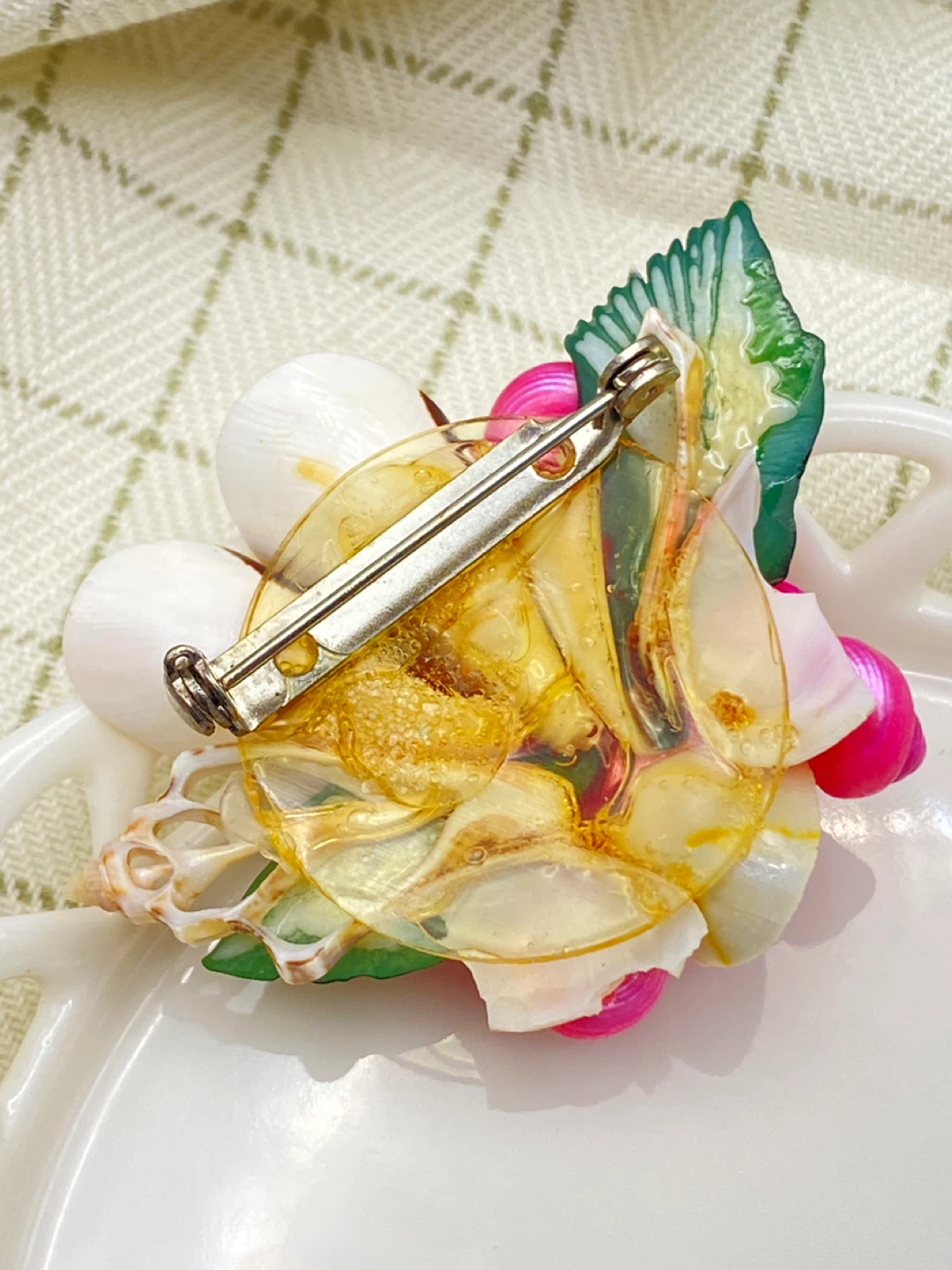 Handmade Seashell Brooch with Pearls - photo 5