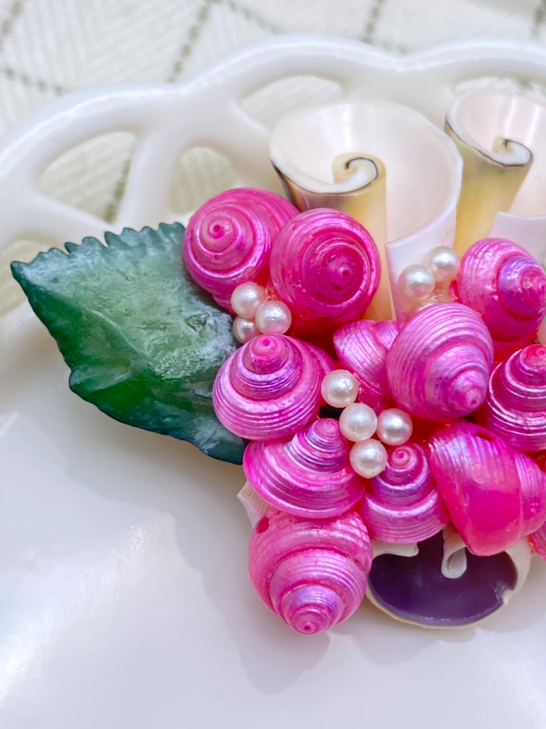 Handmade Seashell Brooch with Pearls - photo 3
