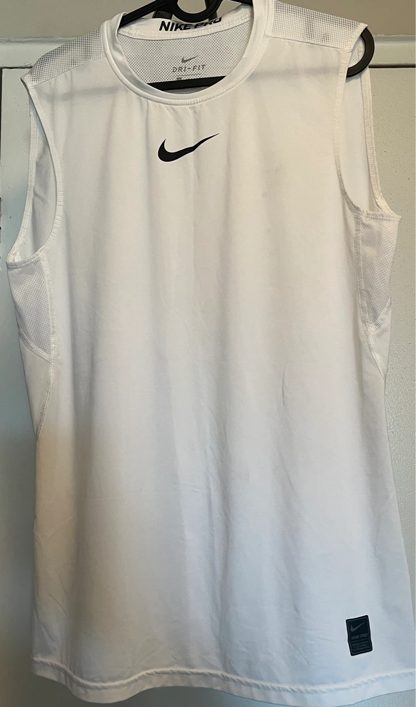 Nike Pro Dri-FIT Sleeveless Training Top (M) - photo 2